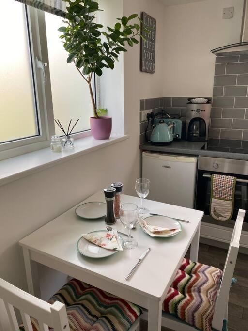 Rural Cosy Retreat For Two Near Port Isaac Apartment Delabole ภายนอก รูปภาพ